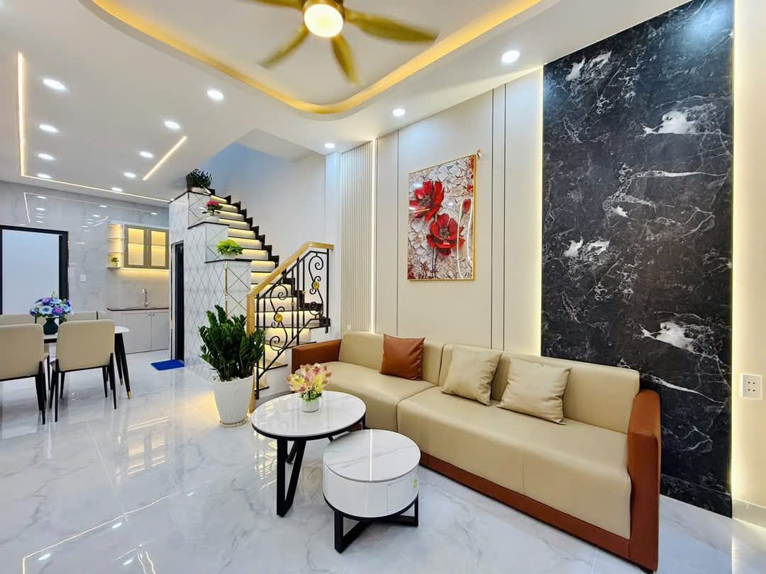 Gấp gấp nhà Quang Trung, Phường 11, Gò Vấp, đường rộng, 3pn, 2 tầng - Ảnh chính