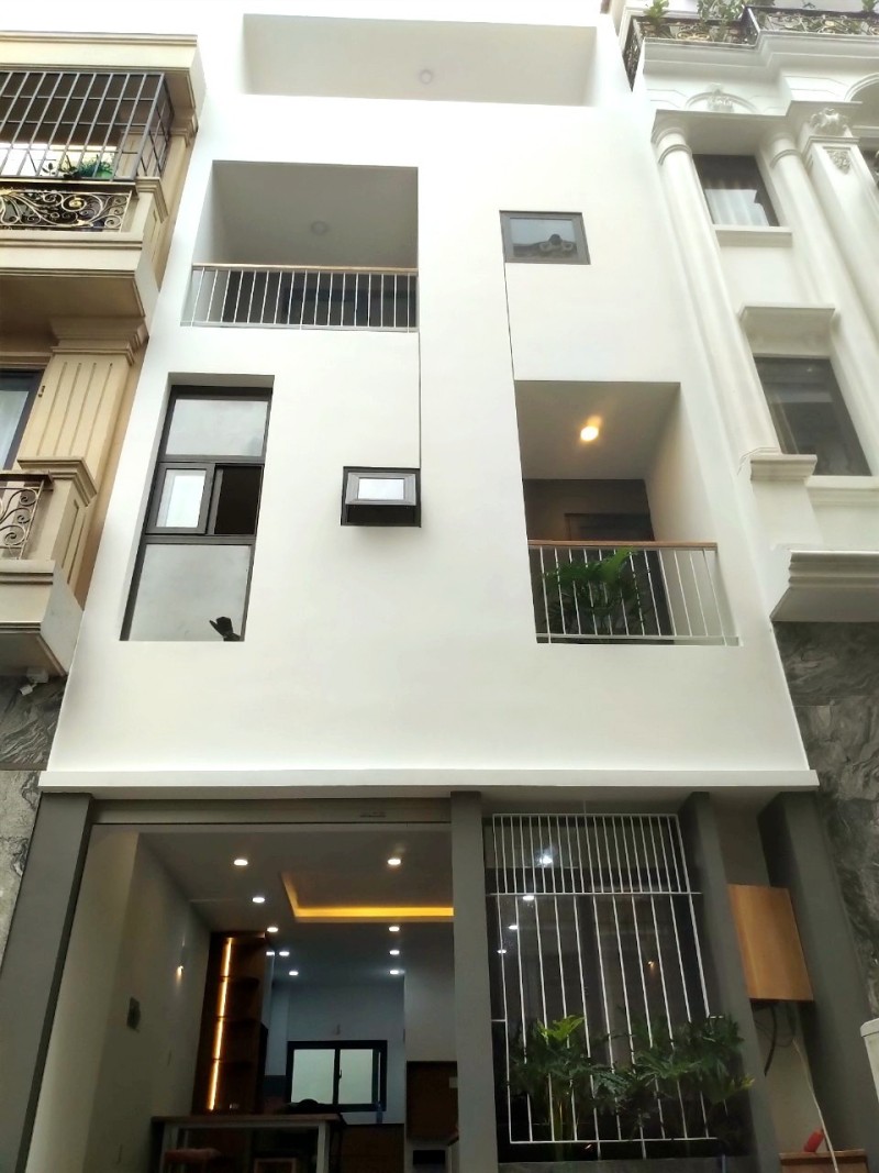 Bán nhà NGUYỄN KHUYẾN, 5MX 12M - 4 TẦNG - 5 PHÒNG NGỦ - Ảnh chính