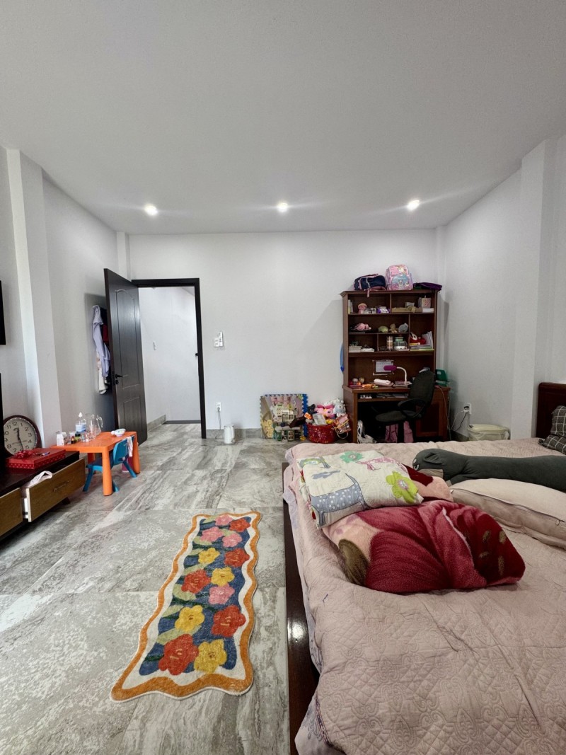 ♥ Mặt Tiền đường 7.5m Tôn Đản, 81m2, mê lửng mới xịn, móng 3 tầng, 3.xx tỵ - Ảnh 4