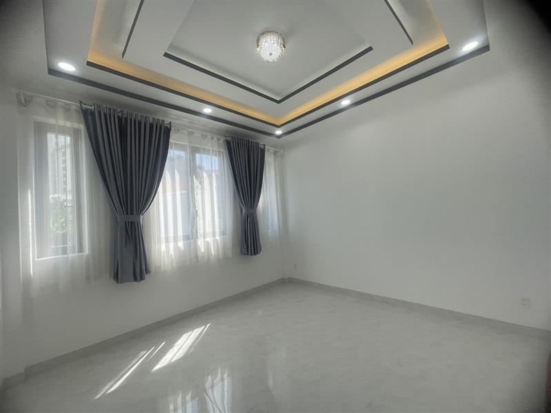 Ô TÔ NGỦ NHÀ - 4 TẦNG - 4M x 14M - THANG MÁY - SÂN BAY 3P - GIÁP BÌNH THẠNH, PHÚ NHUẬN - Ảnh 4
