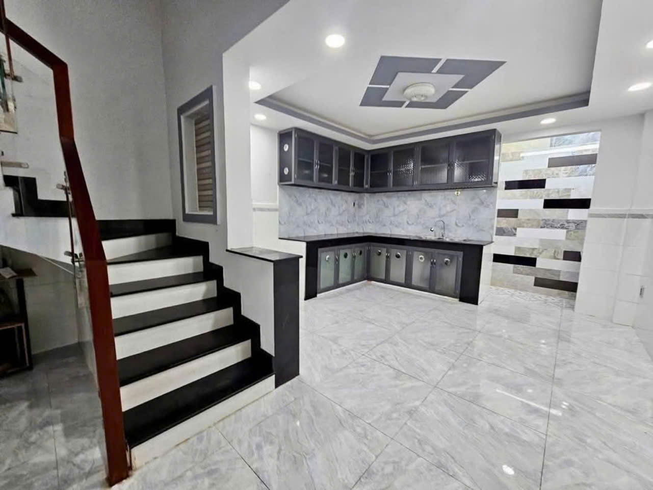 NHÀ LÊ ĐỨC THỌ-GÒ VẤP 52M-4 TẦNG-HXH 5M THÔNG-NHỈNH 5 TỶ - Ảnh 2