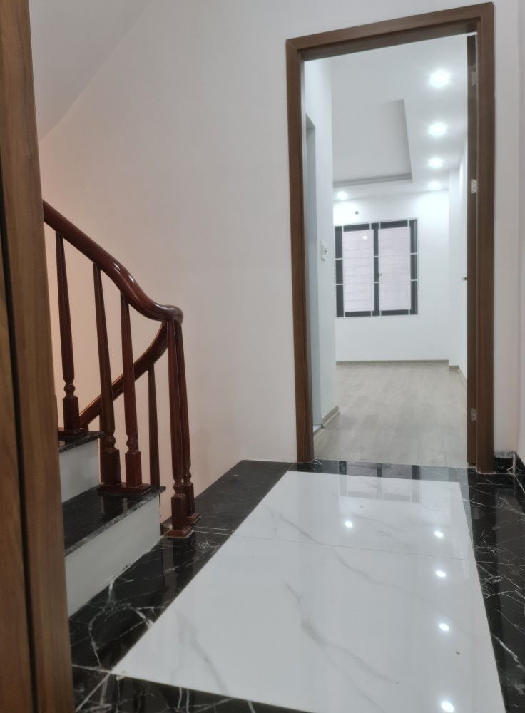 BÁN NHÀ HỒNG MAI HAI BÀ TRƯNG 4 TẦNG MỚI THOÁNG SÁNG GIAO THÔNG THUẬN TIỆN 40M 7,2 TỶ - Ảnh 4