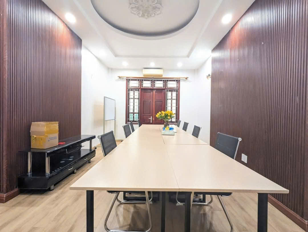 BÁN NHÀ PHỐ MẠC THÁI TỔ - CẦU GIẤY 55M² - 5 TẦNG - Ô TÔ TRÁNH - VỈA HÈ RỘNG GIÁ 22.6 TỶ - Ảnh 2