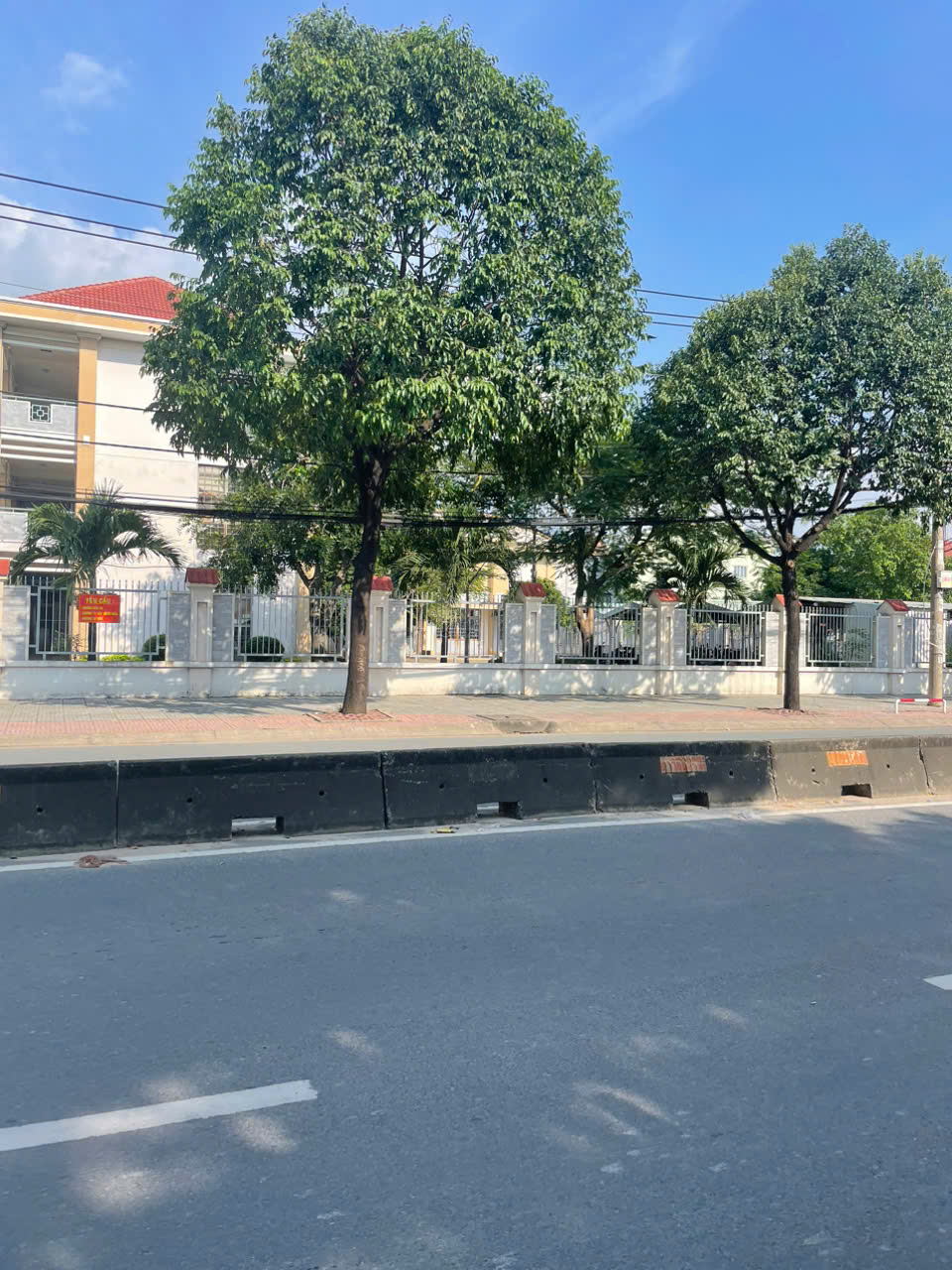 Bán đất mặt tiền 8x30m giá 19 tỷ Đường Lê Thị Riêng - Ảnh chính