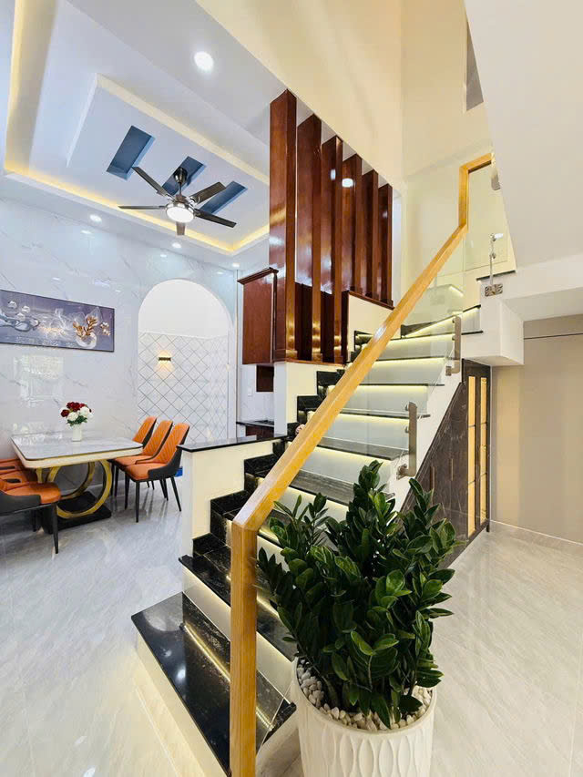 bÁN GẤP NHÀ GIÁ MỀM NHẤT QUẬN TÂN BÌNH - PHAN HUY ÍCH - DT:48M- 4X12M - 4 PHÒNG NGỦ- 5WC- GIÁ CHỈ - Ảnh 2