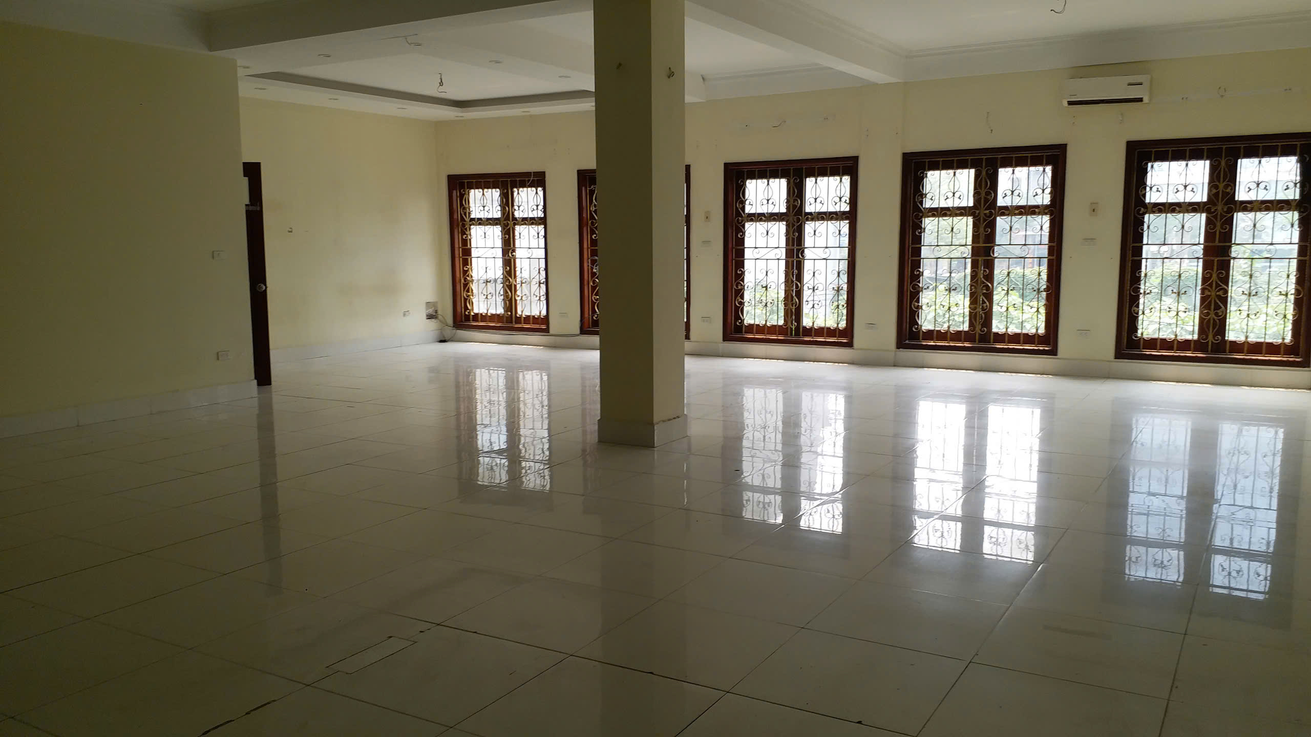 Cho thuê nhà 170m2 x 4 tầng phân lô Tố Hữu, Vạn Phúc, Hà Đông - Ảnh chính