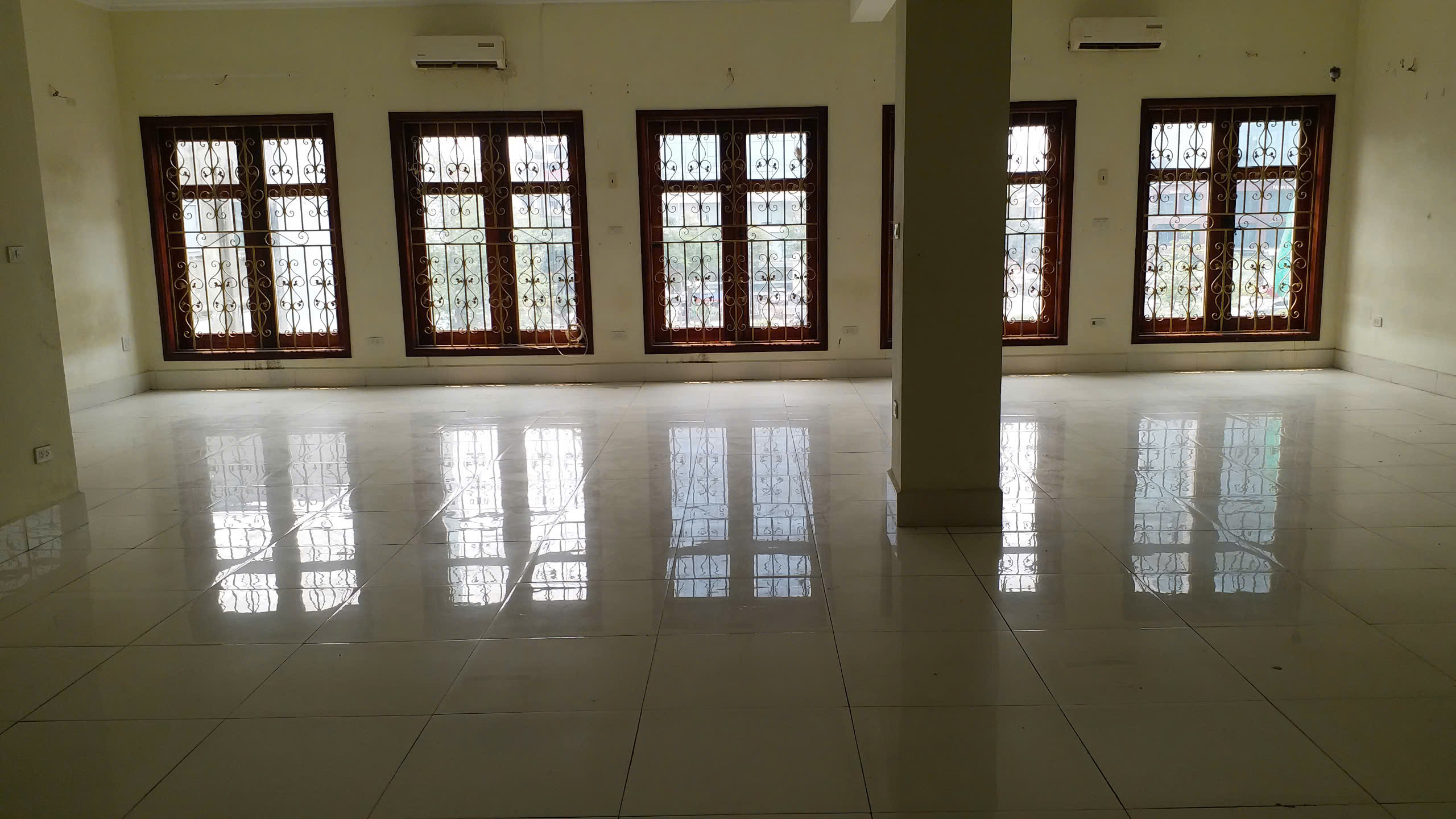 Cho thuê nhà 170m2 x 4 tầng phân lô Tố Hữu, Vạn Phúc, Hà Đông - Ảnh 1
