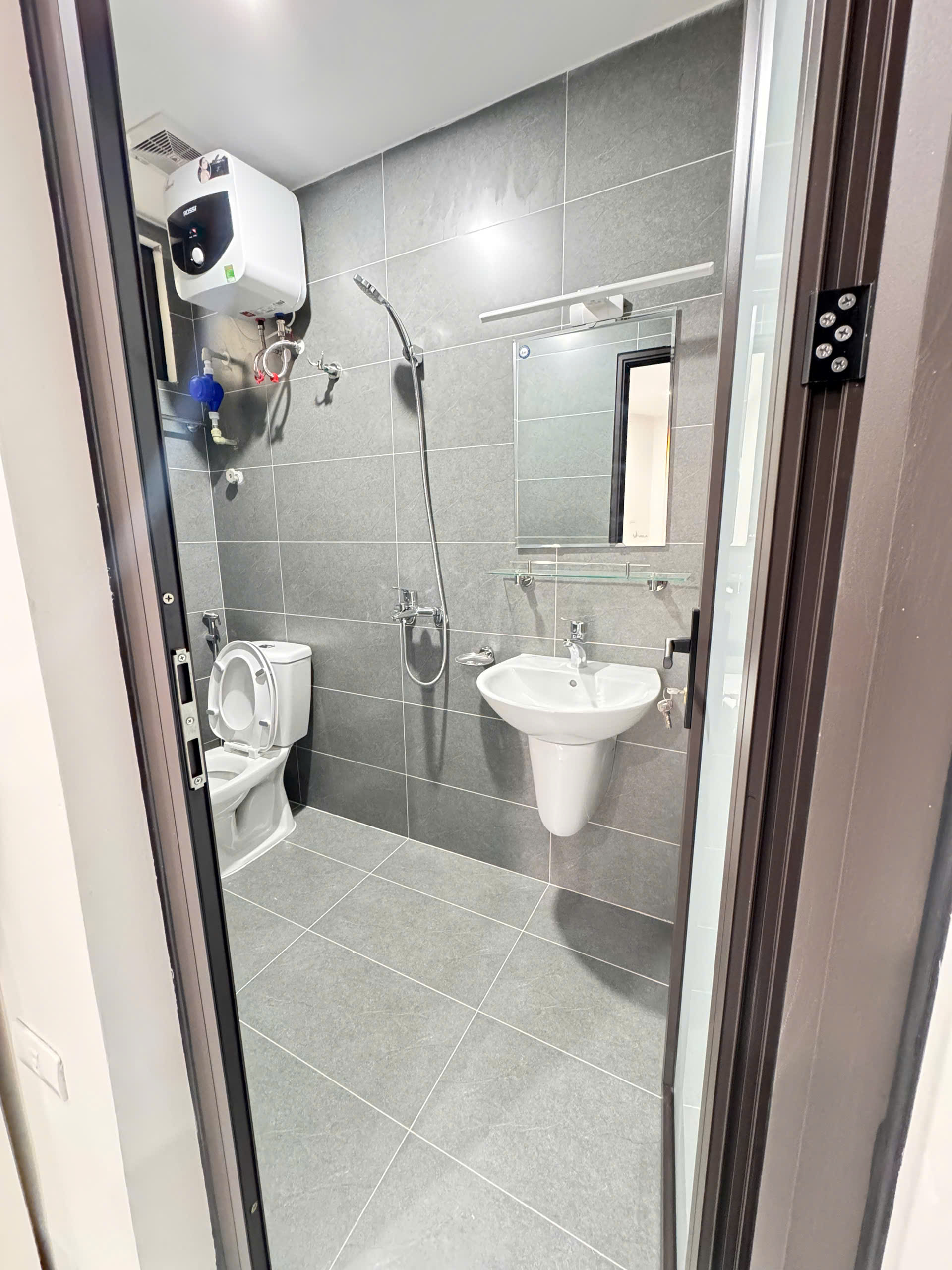 (Cực hiếm) Phòng studio rộng 28m2 mới khai trương tại phố Thái Thịnh - nội thất cao cấp - gần phố - Ảnh 4