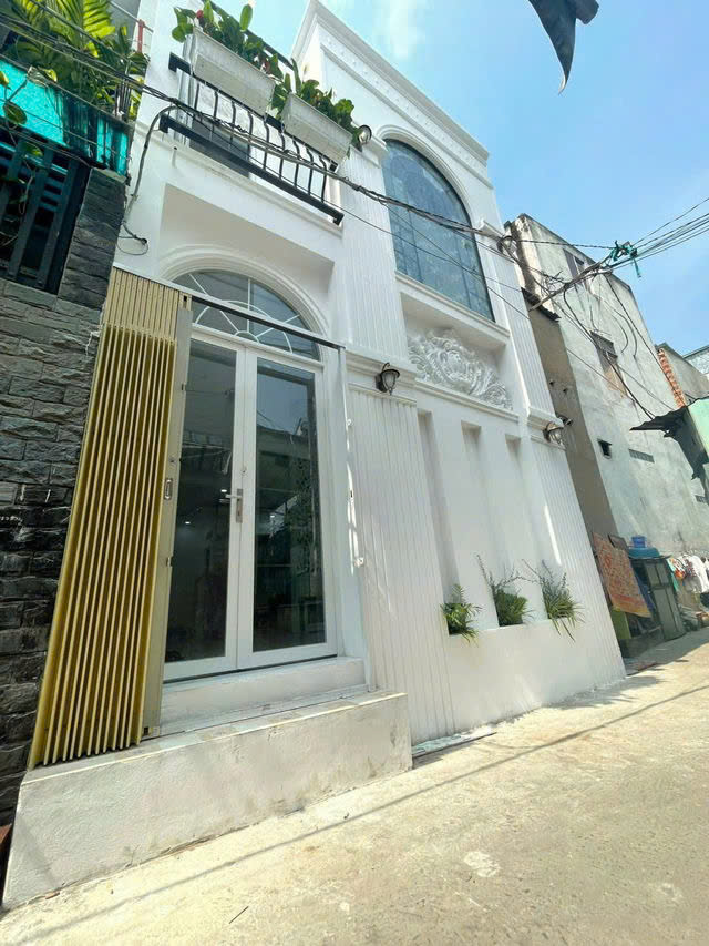 BÁN GẤP NHÀ GIÁ MỀM NHẤT QUẬN PHÚ NHUẬN - NHIÊU TỨ - DT:21M - 3.5X6 - 1 TRỆT - 1 LẦU - 2 PN- GIÁ - Ảnh chính