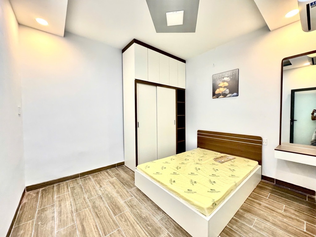NHÀ ĐẸP NGUYỄN KIỆM GV - GIÁP BV 175 - 5 PHÚT RA SÂN BAY TSN - DT 36M² - 2 TẦNG CHỈ NHỈNH 4 TỶ - Ảnh 3