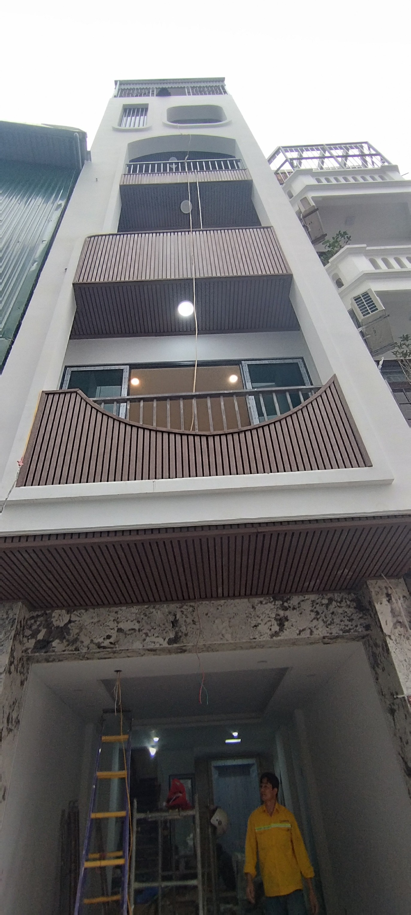 BÁN NHÀ CẦU GIẤY-NGUYỄN VĂN HUYÊN-7T-50M-18.5TY. LH: 0982769586 - Ảnh chính