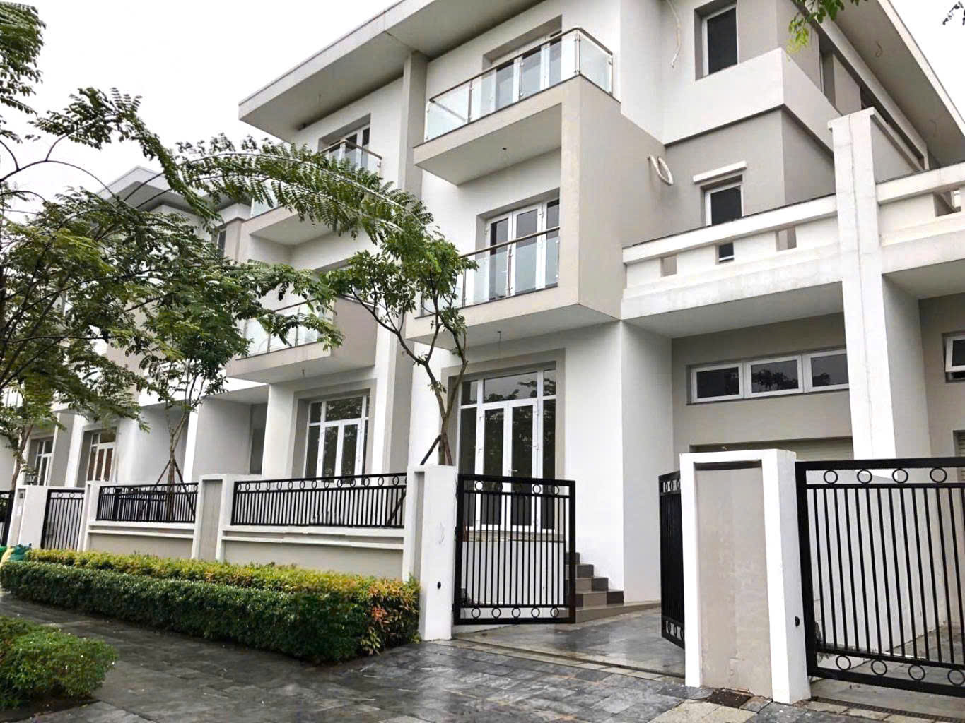 BIỆT THỰ ĐẲNG CẤP CIPUTRA, TÂY HỒ – 180M x 4 TẦNG – MẶT TIỀN 9M – NỘI THẤT GỖ QUÝ – 89 TỶ - Ảnh chính