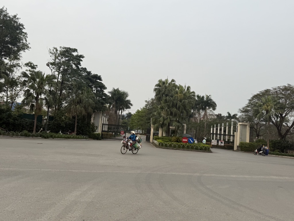 BÁN ĐẤT THỔ CƯ 860M2 - VỊ TRÍ VÀNG AU CƠ - NHẬT TÂN - TÂY HỒ - 232 tr/m2 - SỔ ĐỎ - Ảnh 3