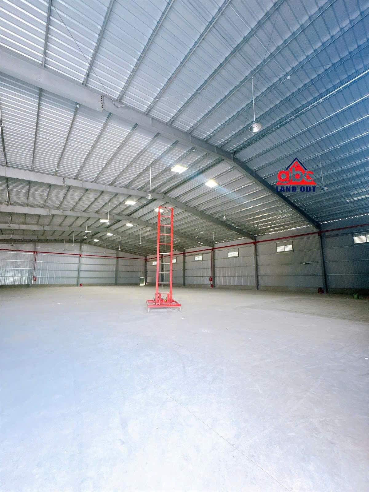 XT198 CHO THUÊ XƯỞNG SẢN XUẤT 1500m2 CNN TẠI LONG THÀNH - ĐNAI GIÁ 112TR/1 THÁNG - Ảnh 2