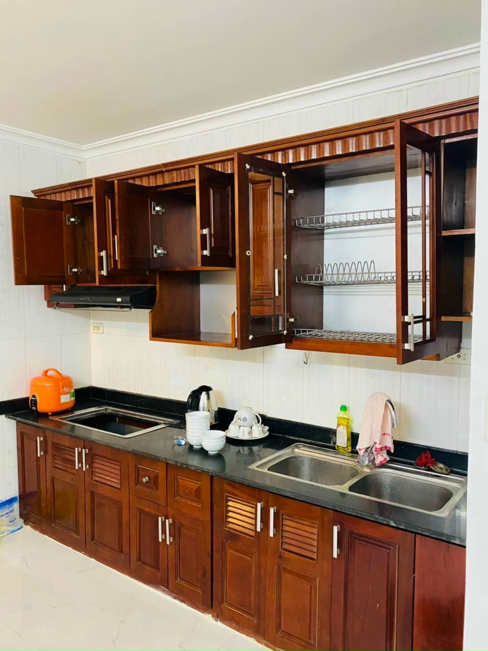 Bán nhà 3 tầng mặt phố Đoàn Thị Điểm, ph Quang Trung, TP HD, 39m2, mt 3.7m, 3 ngủ, 2 vs - Ảnh 2