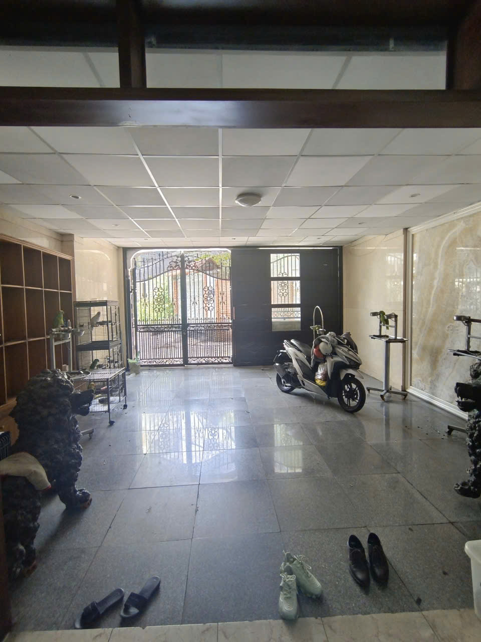 Bán nhà quận 10, đường Tô Hiến Thành, 125m2, hẻm xe hơi, 3 tầng, 23 tỷ - Ảnh chính