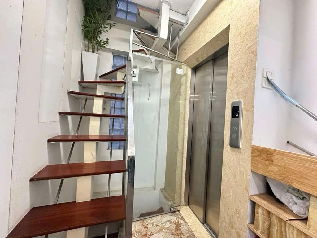 MẶT PHỐ MINH KHAI 7 TẦNG - THANG MÁY - DÒNG TIỀN ỔN ĐỊNH - KINH DOANH SẦM UẤT - VỈA HÈ 5m - Ảnh 3