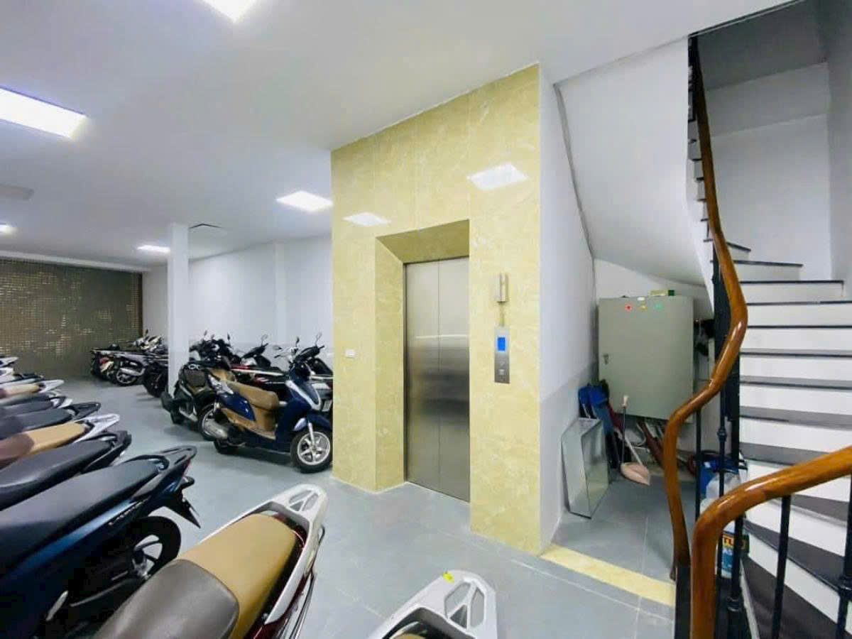 Bán toà nhà văn phòng quận Thanh Xuân - 110m x 8 tầng, MT 6m - Ô tô ra vào - Ảnh 1