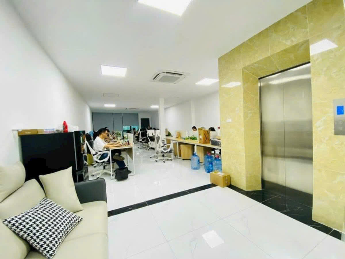 Bán toà nhà văn phòng quận Thanh Xuân - 110m x 8 tầng, MT 6m - Ô tô ra vào - Ảnh 2