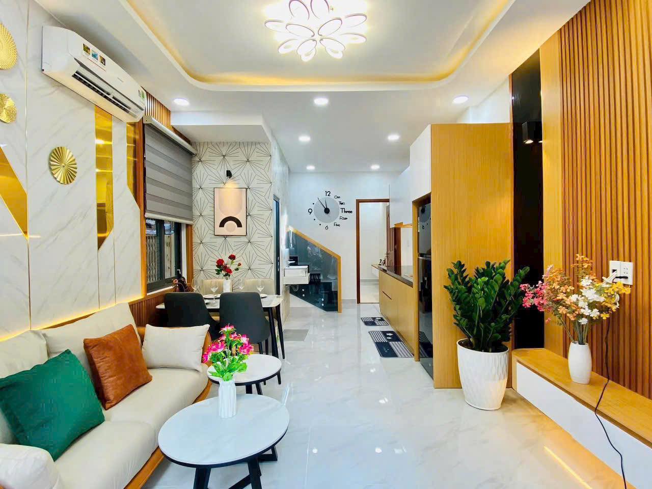 NHÀ ĐƯỜNG 3/2 Q10 FULL NỘI THẤT XIN XÒ, Ở NGAY, ĐANG SẴN HD CHO THUÊ - Chỉ 5 Tỷ xx - Ảnh 3