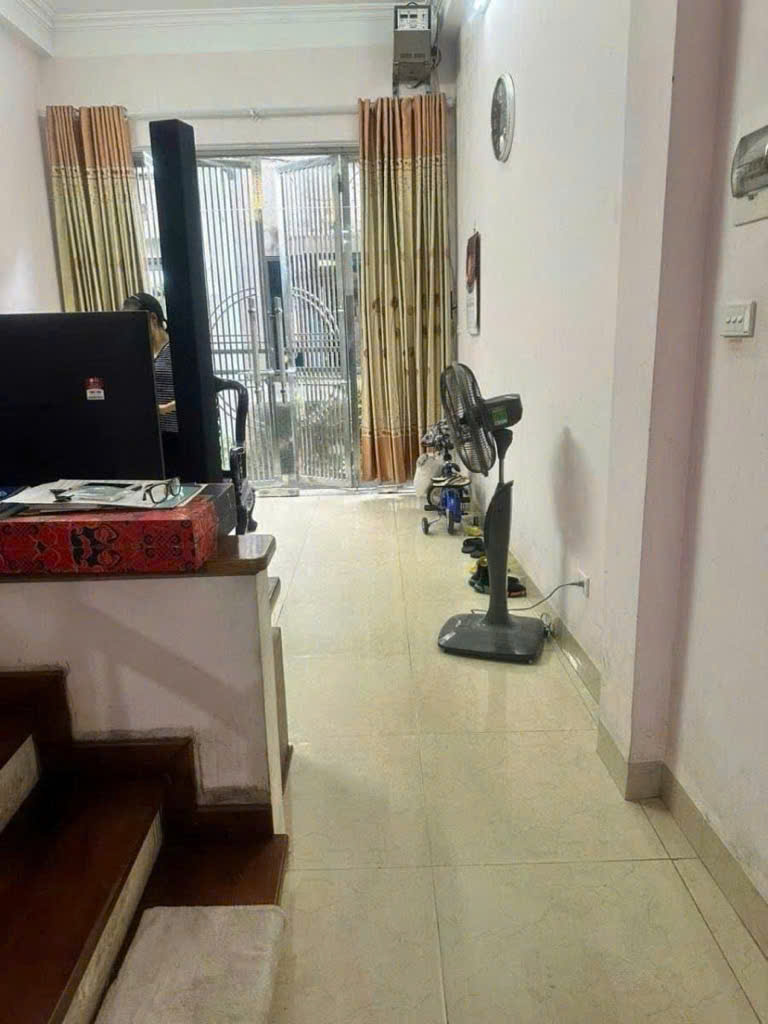NHÀ DÂN XÂY CHẮC CHĂN PHỐ LỤA  VẠN PHÚC HÀ ĐÔNG DT 40M 3 TẦNG GIÁ HƠN 7 TỶ XÍU - Ảnh 1