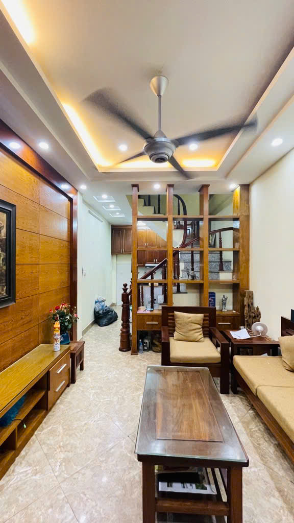 BÁN NHÀ CẦU GIẤY - DÂN XÂY TÂM HUYẾT - NHÀ ĐẸP Ở NGAY - NGÕ THÔNG GẦN Ô TÔ - 35M2X5T - 7,2 TỶ - Ảnh 1