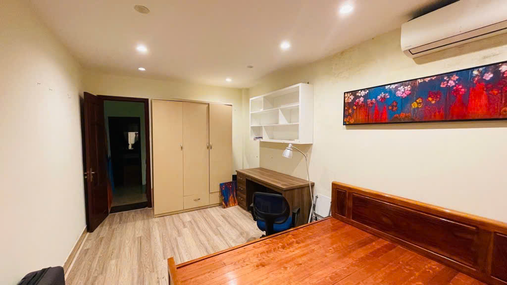 BÁN NHÀ CẦU GIẤY - DÂN XÂY TÂM HUYẾT - NHÀ ĐẸP Ở NGAY - NGÕ THÔNG GẦN Ô TÔ - 35M2X5T - 7,2 TỶ - Ảnh 3