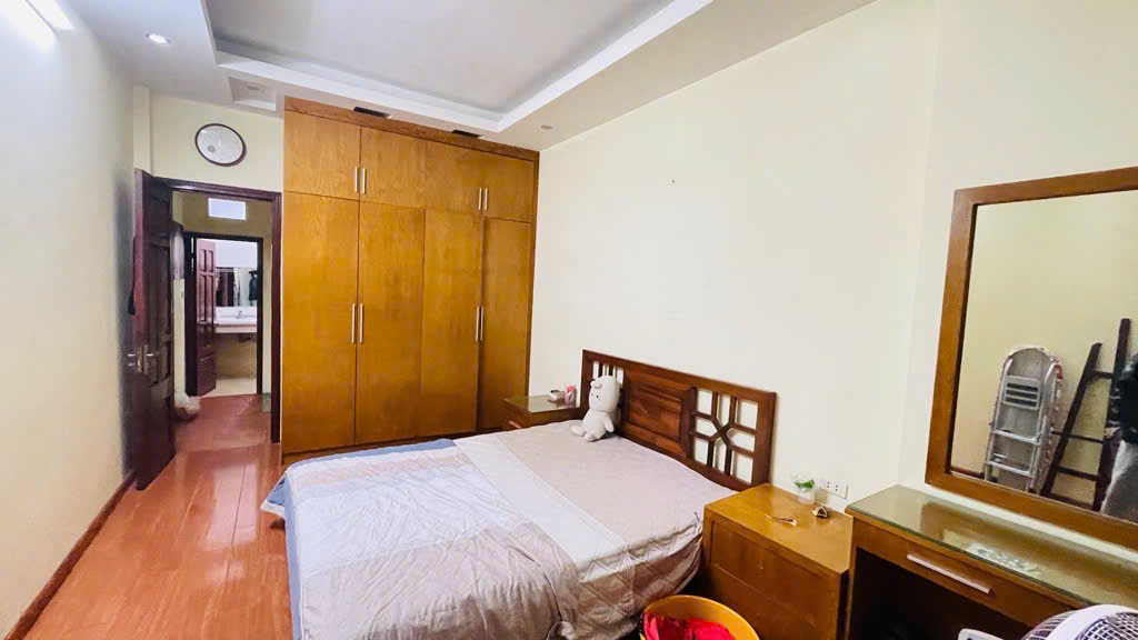 BÁN NHÀ CẦU GIẤY - DÂN XÂY TÂM HUYẾT - NHÀ ĐẸP Ở NGAY - NGÕ THÔNG GẦN Ô TÔ - 35M2X5T - 7,2 TỶ - Ảnh 4
