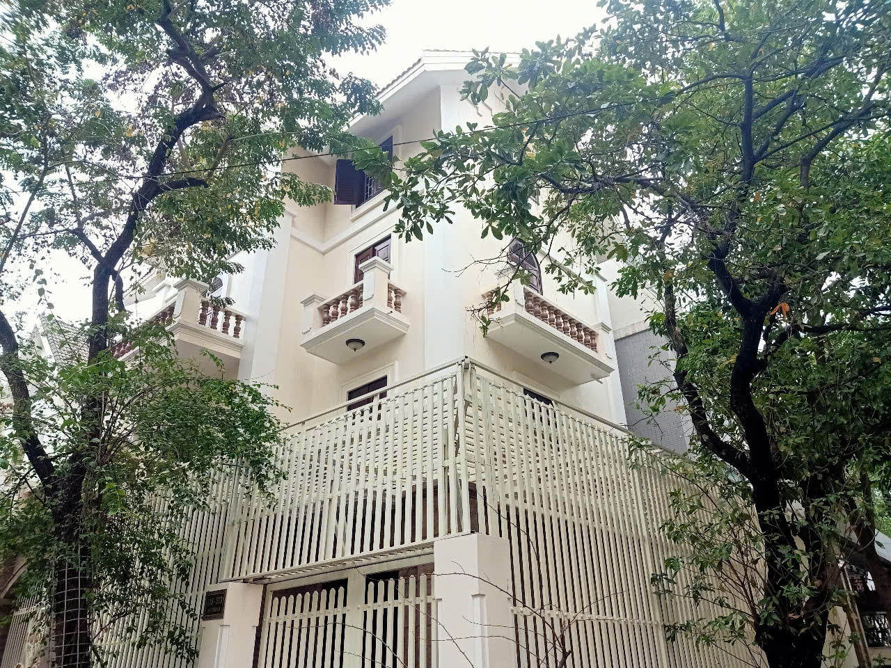 Cho Thuê Biệt Thự 180m2 Khu Đô Thị Mỹ Đình 2 đường Lê Đức Thọ - Ảnh chính