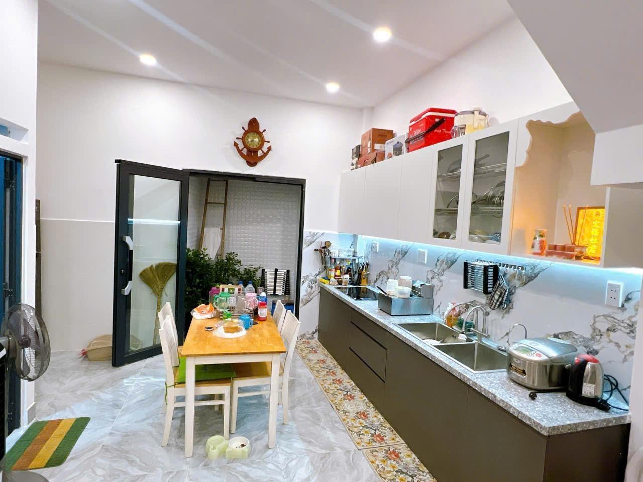**SIÊU PHẨM Q4–Hẻm 4M-Cách Mặt Tiền Chỉ 2CĂN- 55M NGANG 3.8 Cực Hiếm–Nhỉnh 5Tỷ - Ảnh 1