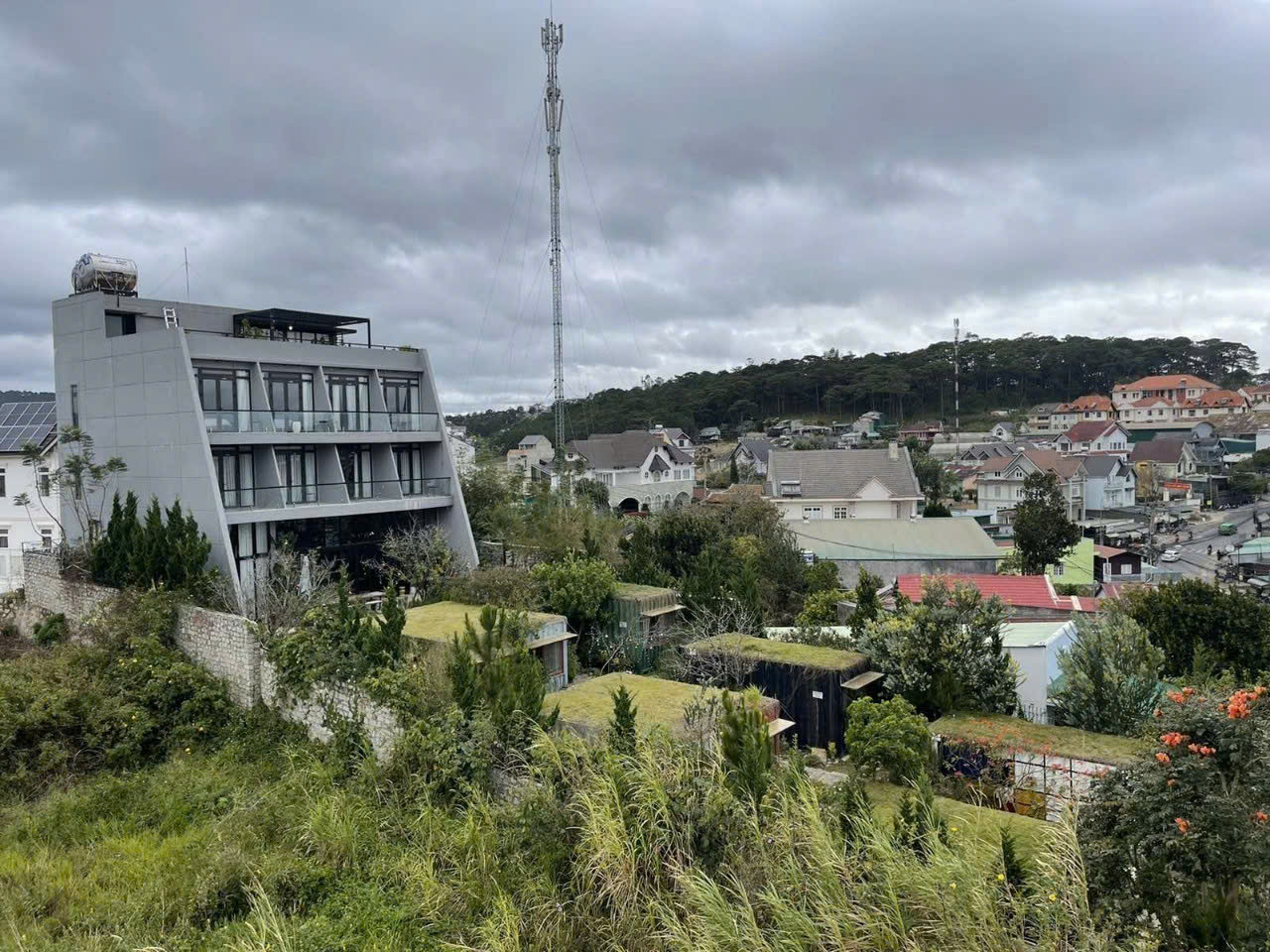 Bán khách sạn "The Dalat Shelter Hotel" tại 1/10 An Sơn, phường 4, thành phố Đà Lạt. - Ảnh chính