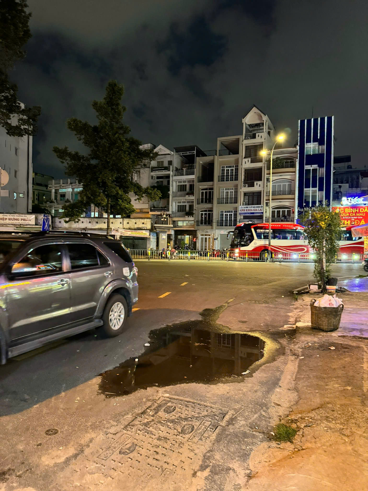 Bán nhà 2 mặt tiền Hoà Bình - Khuông Việt, Quận 11. - Ảnh chính