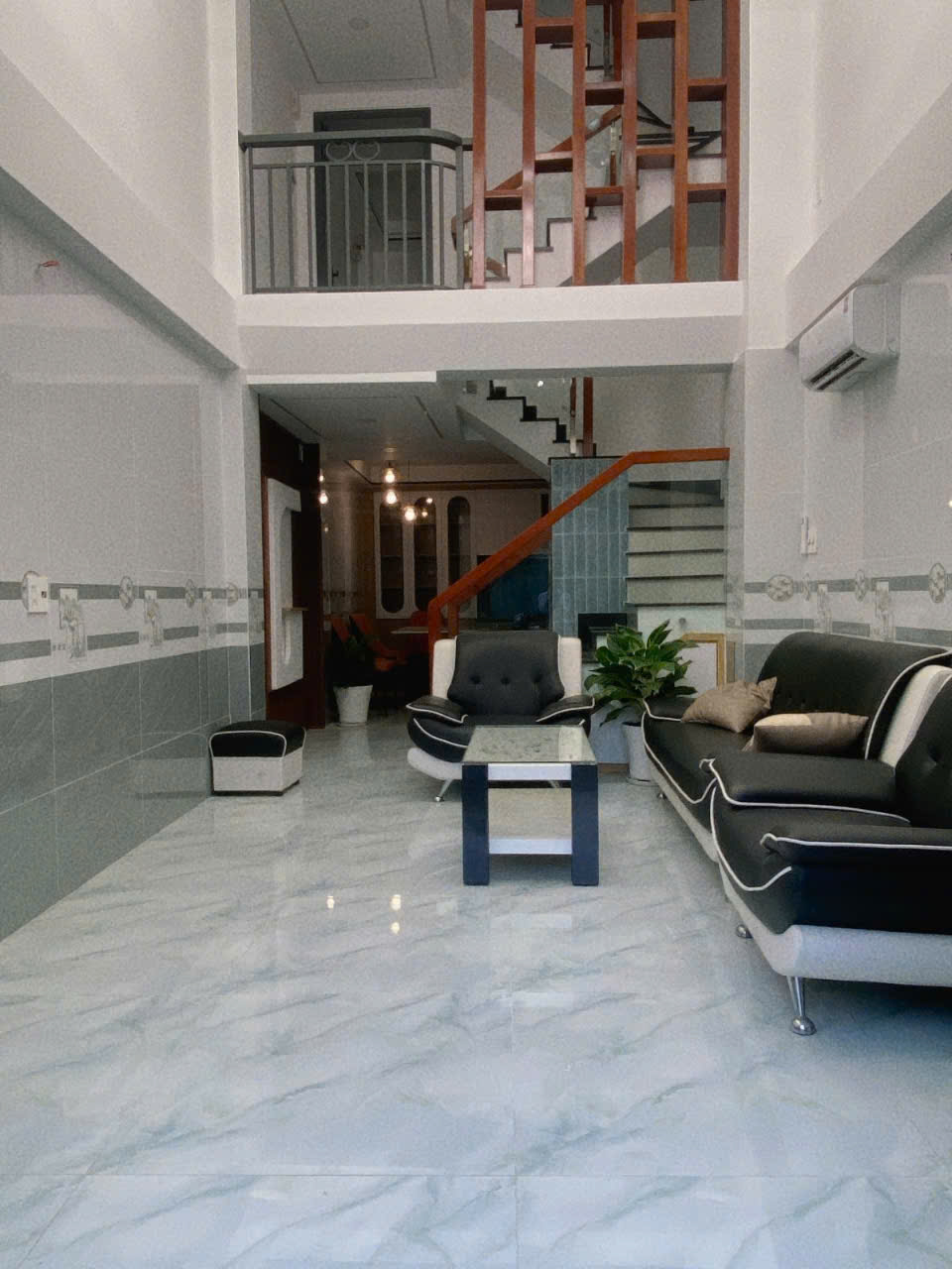 Bán Nhà Mặt Tiền Chợ Bà Chiểu Phường 1 Bình Thạnh. DT 150m2 5 Tầng Nhà Siêu Đẹp. 9.9 Tỷ TL - Ảnh 1