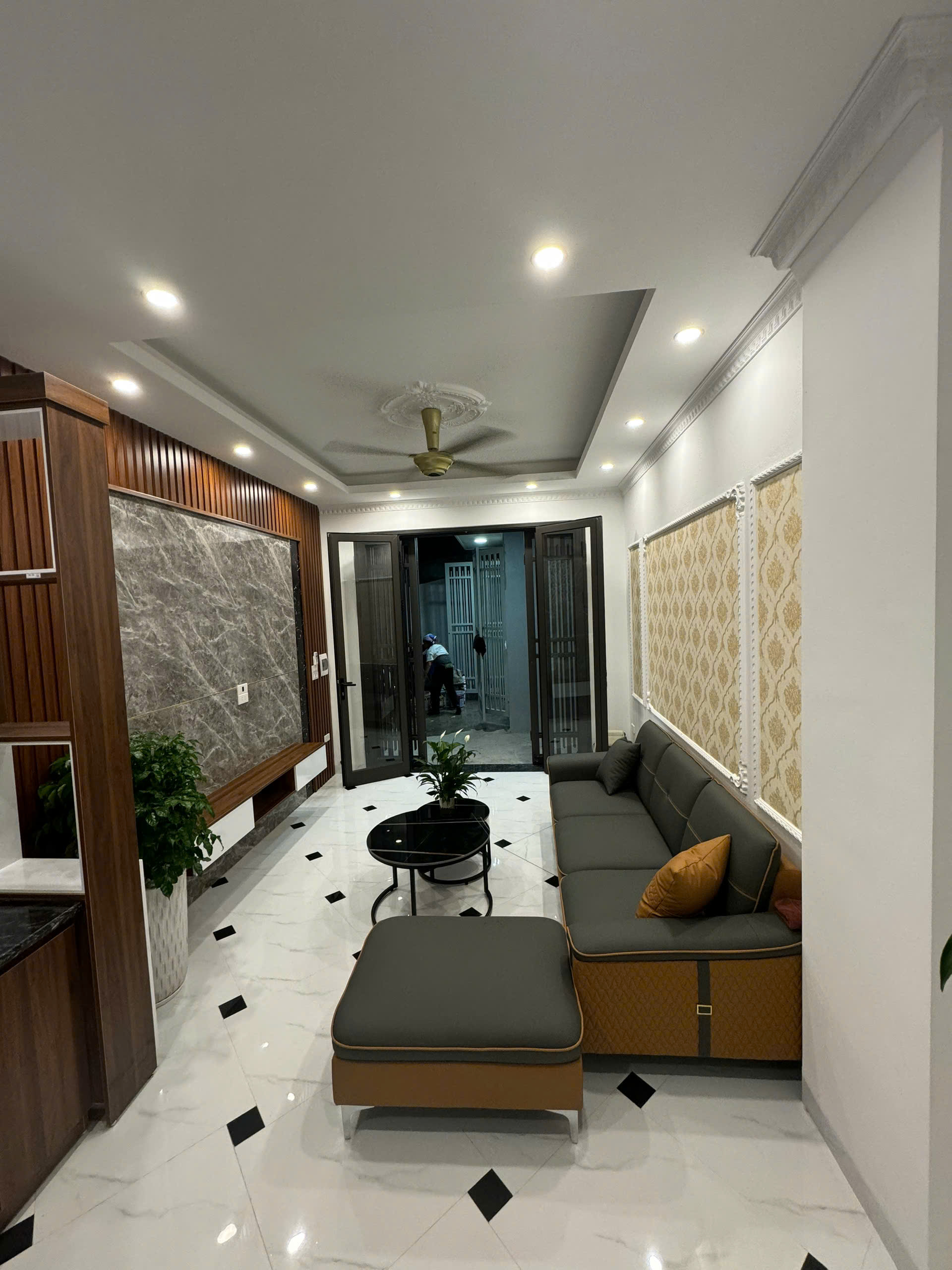 BÁN NHÀ TỔ 8 ĐẠ SỸ – 4.5 TẦNG – GIÁ HỢP LÝ - Ảnh chính
