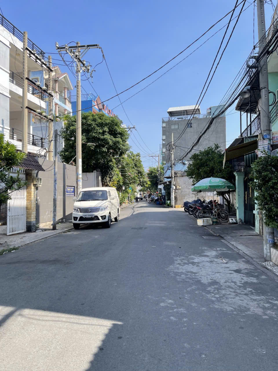 Lê Văn Quới gần 4 xã giápTân Phú hẻm 5m thông xe hơi vào nhà 56m2,3Tầng 5tỷ350 - Ảnh chính