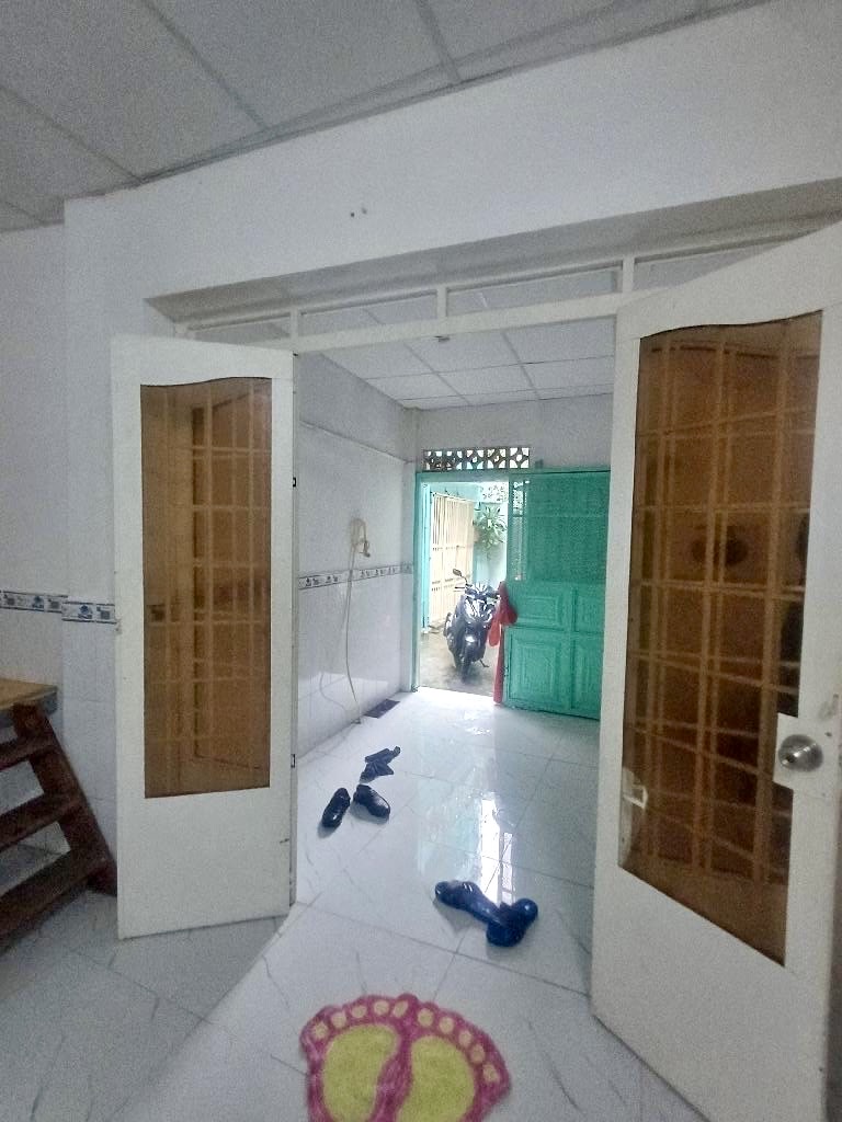 THIẾT KẾ NHÀ ĐẸP LẠI ĐƯỢC MỚI - KHCSH MUA CHỈ VIỆC XÁCH ĐỒ VÀO Ở THÔI Ạ- THÔNG RA TÔN THẤT THUYẾT. - Ảnh 2