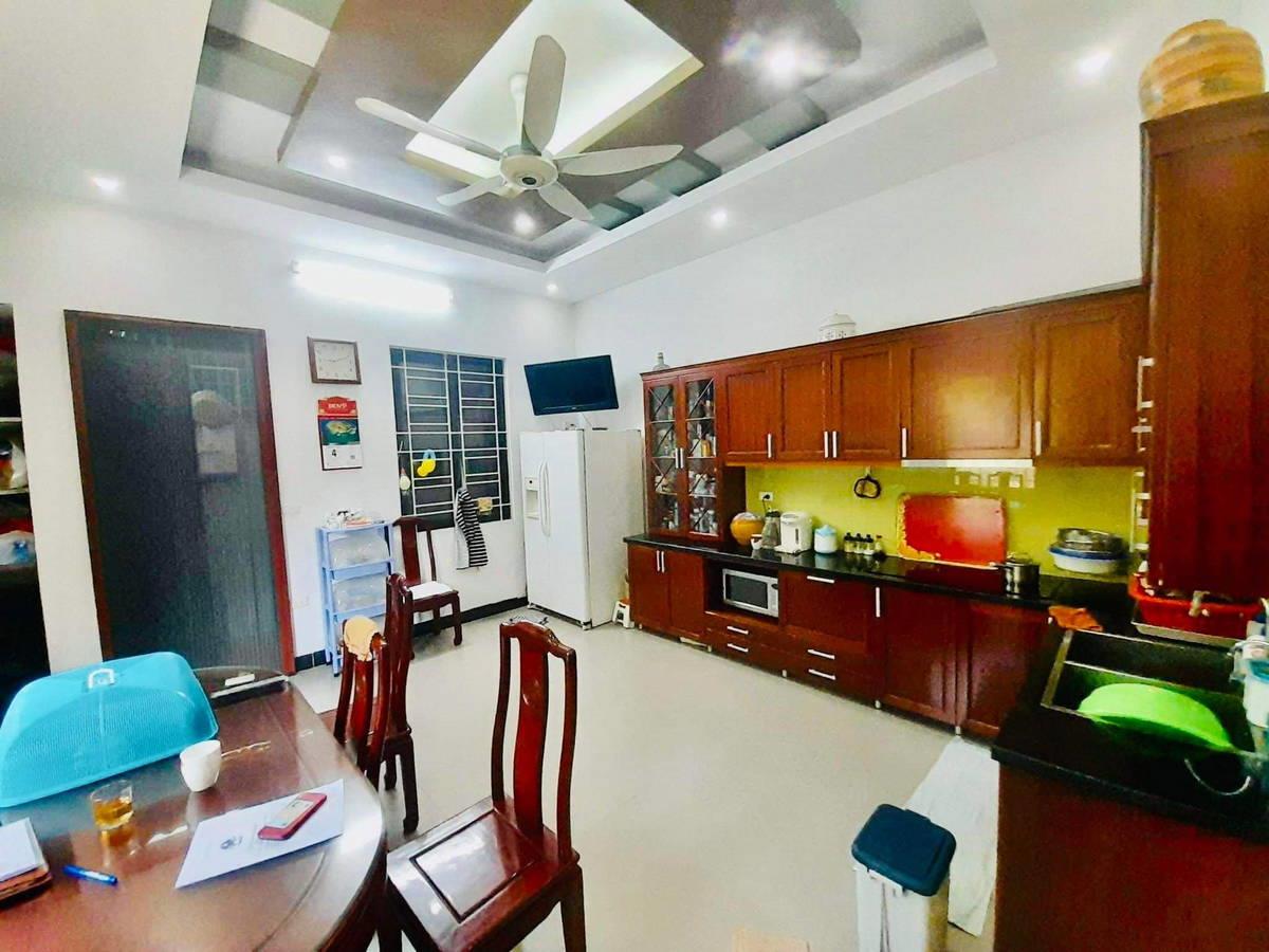 Bán nhà Hoàng Quốc Việt  Phân lô- otô tránh 2thoáng 68m 5tầng 17.5tỷ - Ảnh 3