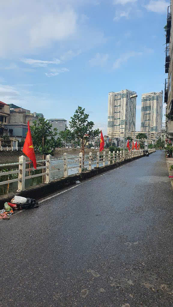 Bán nhà mặt hồ Ngọc Lâm Long Biên kinh doanh sầm uất rộng 236m mặt tiền: 12m 56 tỷ - Ảnh 2