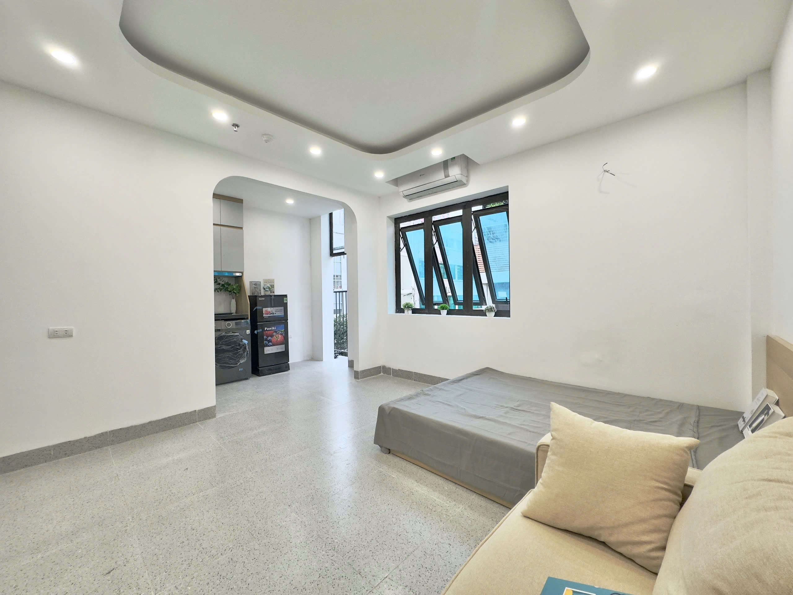 SIÊU PHẨM APARTMEN QUẬN CẦU GIẤY - 76M2 - 7 TẦNG THANG MÁY  - 16 PHÒNG KK - DOANH THU 100TR/THÁNG - - Ảnh 2