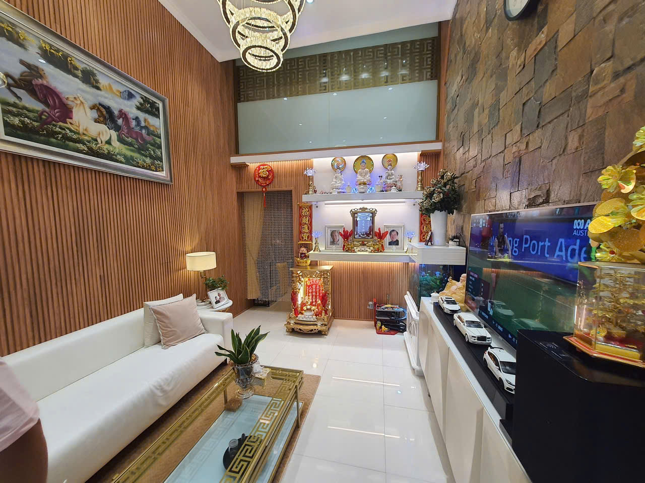 Bán nhà quận 1, Nguyễn Trãi, 64m2, hẻm xe hơi, KD khách sạn & công ty, 13.5 tỷ - Ảnh 2