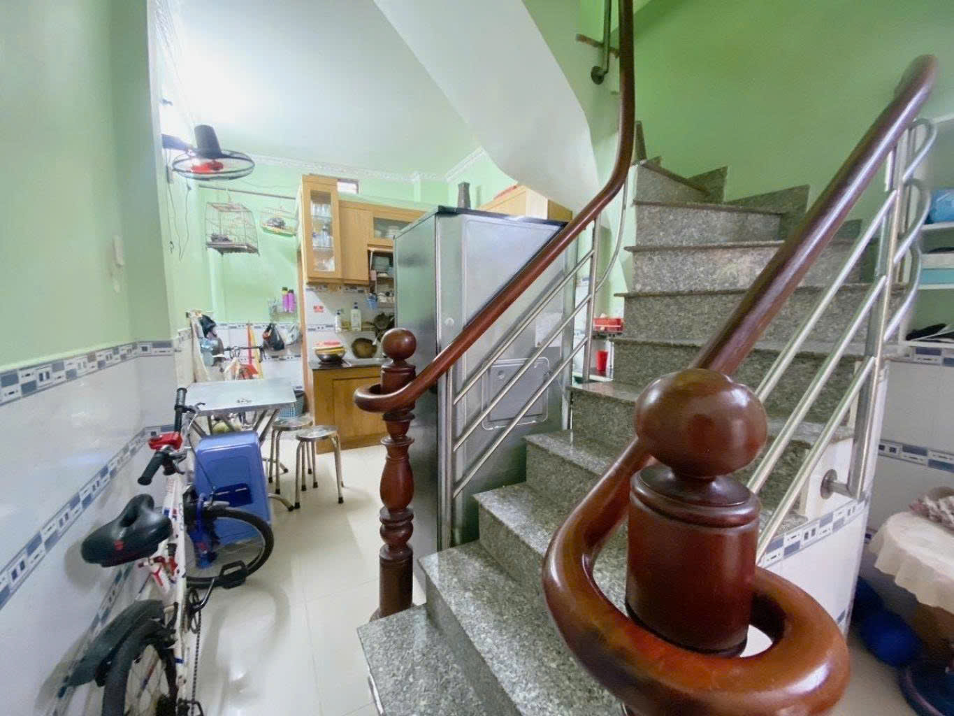 SÁT MẶT TIỀN HOÀNG DIỆU Q4<br>DTSD 65 M2 ĐÚC BÊ TÔNG <br>DƯỚI 4 TỶ TRUNG TÂM Q4 - Ảnh 1