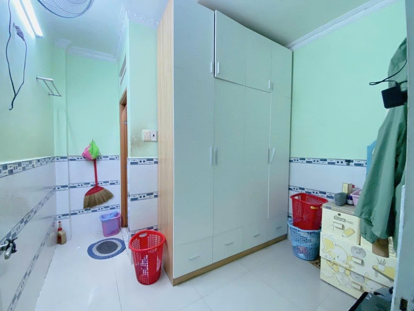 SÁT MẶT TIỀN HOÀNG DIỆU Q4<br>DTSD 65 M2 ĐÚC BÊ TÔNG <br>DƯỚI 4 TỶ TRUNG TÂM Q4 - Ảnh 3