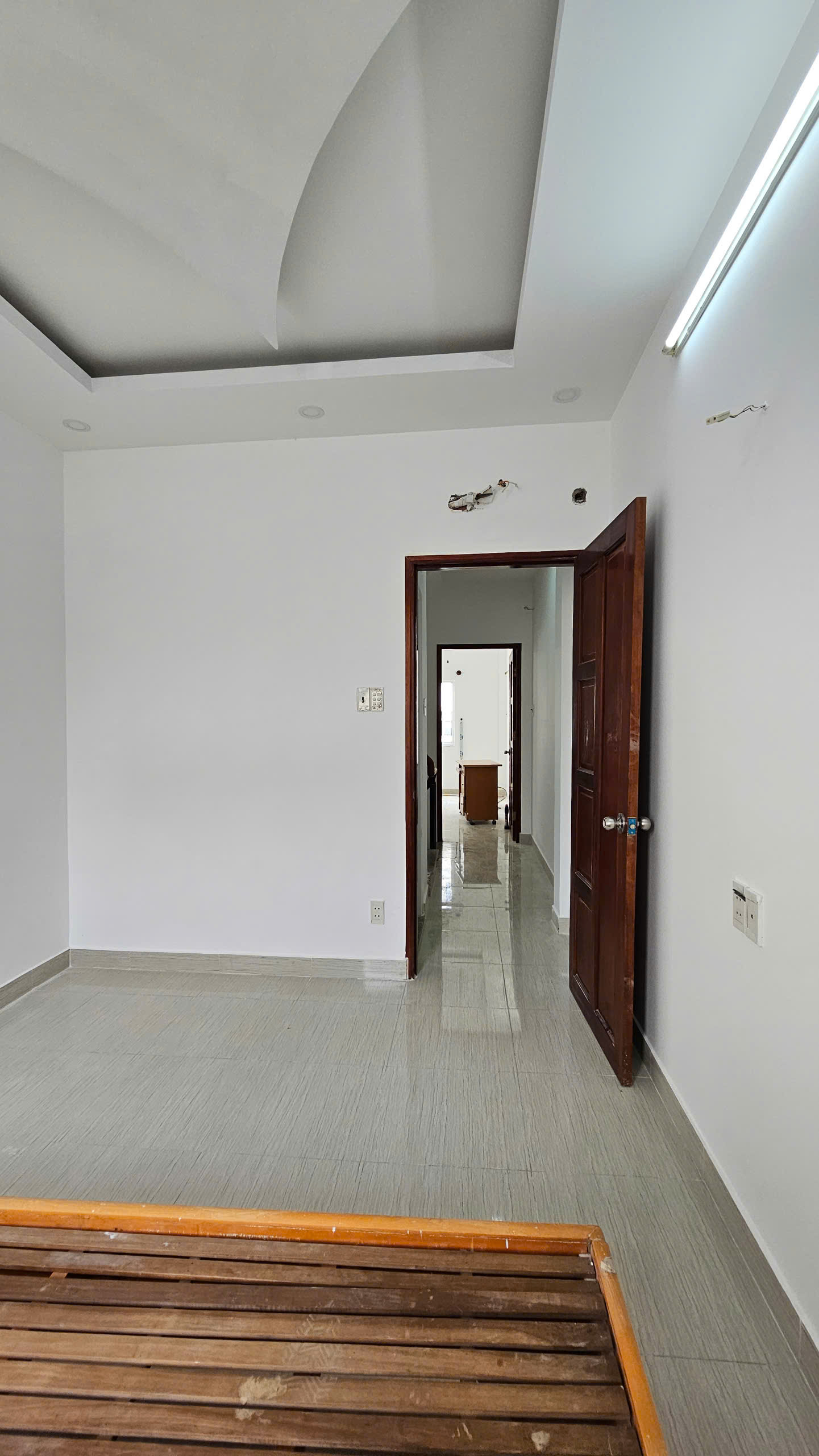 Cạnh Mặt Tiền Bến Vân Đồn thông Nguyễn Khoái Q4 <br>3 bước tới Q1,Q2,Q3,Q5...<br>DIỆN TÍCH ĐẤT 39,9M<br>5 - Ảnh 4