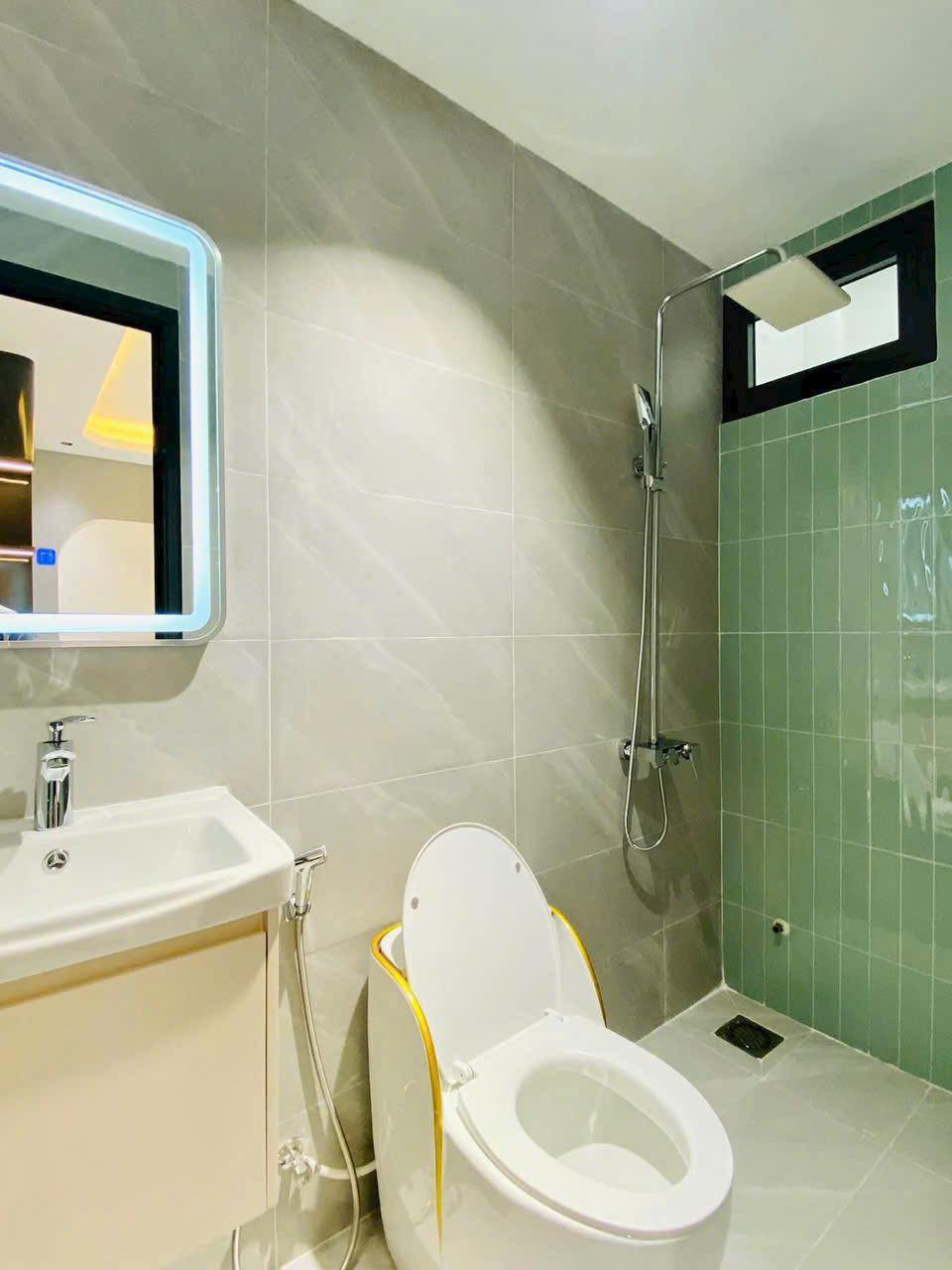 NHÀ TRUNG TÂM QUẬN 10 – CMT8 – HẺM XE HƠI – 4 TẦNG CHỈ 3 TỶ 99 - Ảnh 3