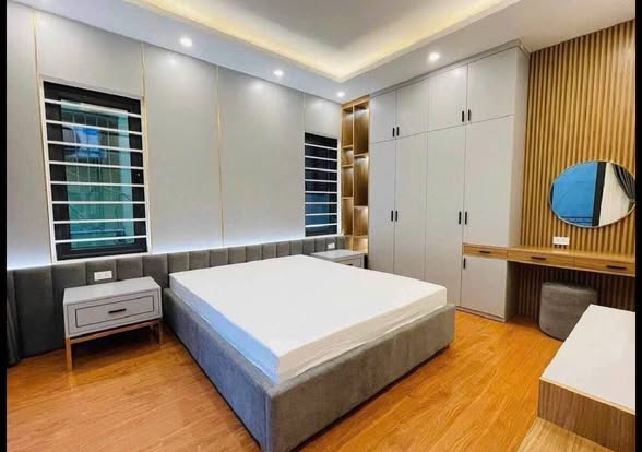 5.6 tỷ có NHÀ 5 tầng 32m CẦU DIỄN mới nguyên ở ngay - Ảnh 3