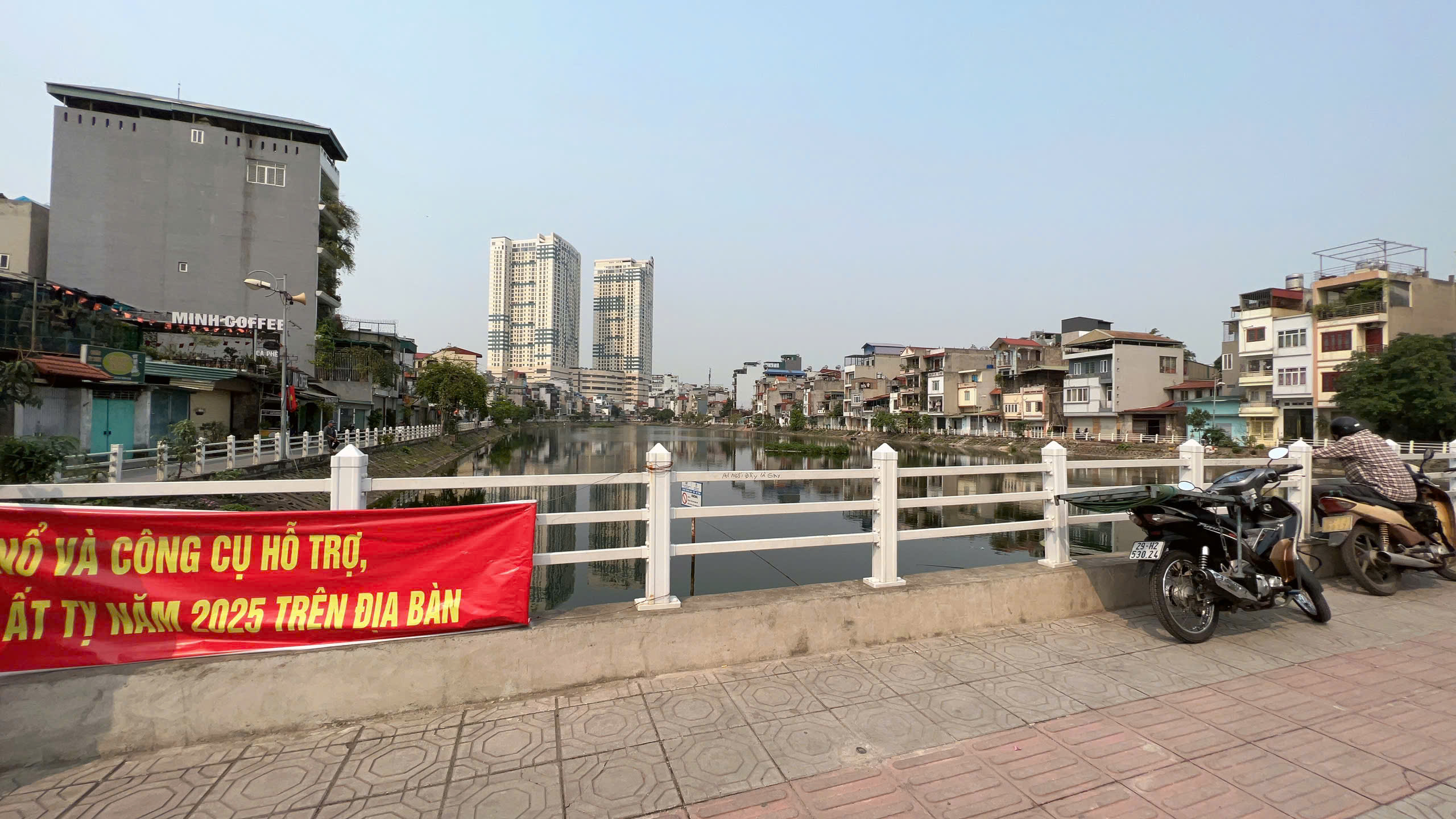 CỰC HIẾM, BÁN ĐẤT TẶNG NHÀ MẶT HỒ TAI TRÂU 250M, MT13M, Ô TÔ CHẠY VÒNG QUANH. - Ảnh chính