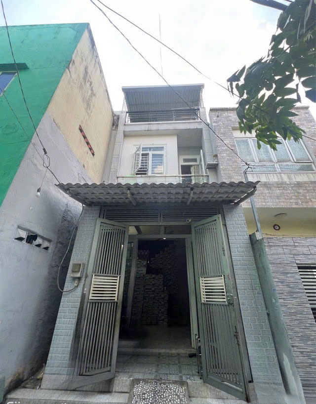 GIÁ MỀM NHẤT quận Tân Phú:3.85 tỷ - Trần Quang Cơ - DT: Dt 3,7m x 12m, nhà đúc BTCT 1 trệt 2 lầu - Ảnh chính