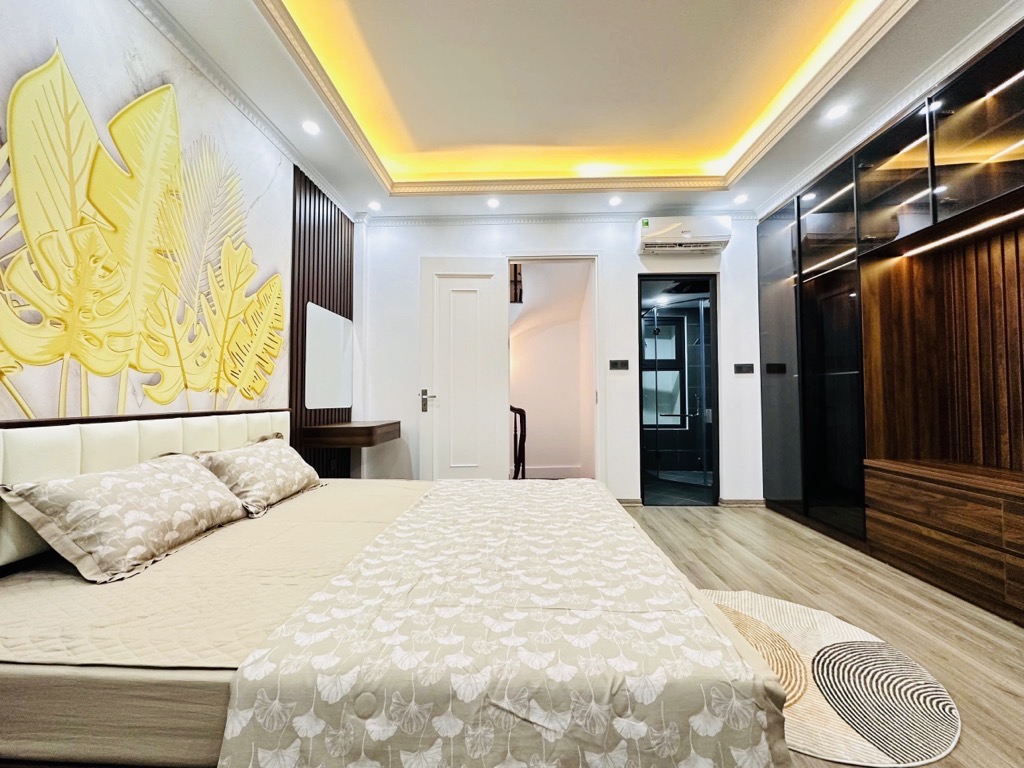 NHÀ XÂY MỚI CHỦ TẶNG FULL NỘI THẤT, TRUNG TÂM CẦU GIẤY TIỆN ÍCH, - Ảnh 2