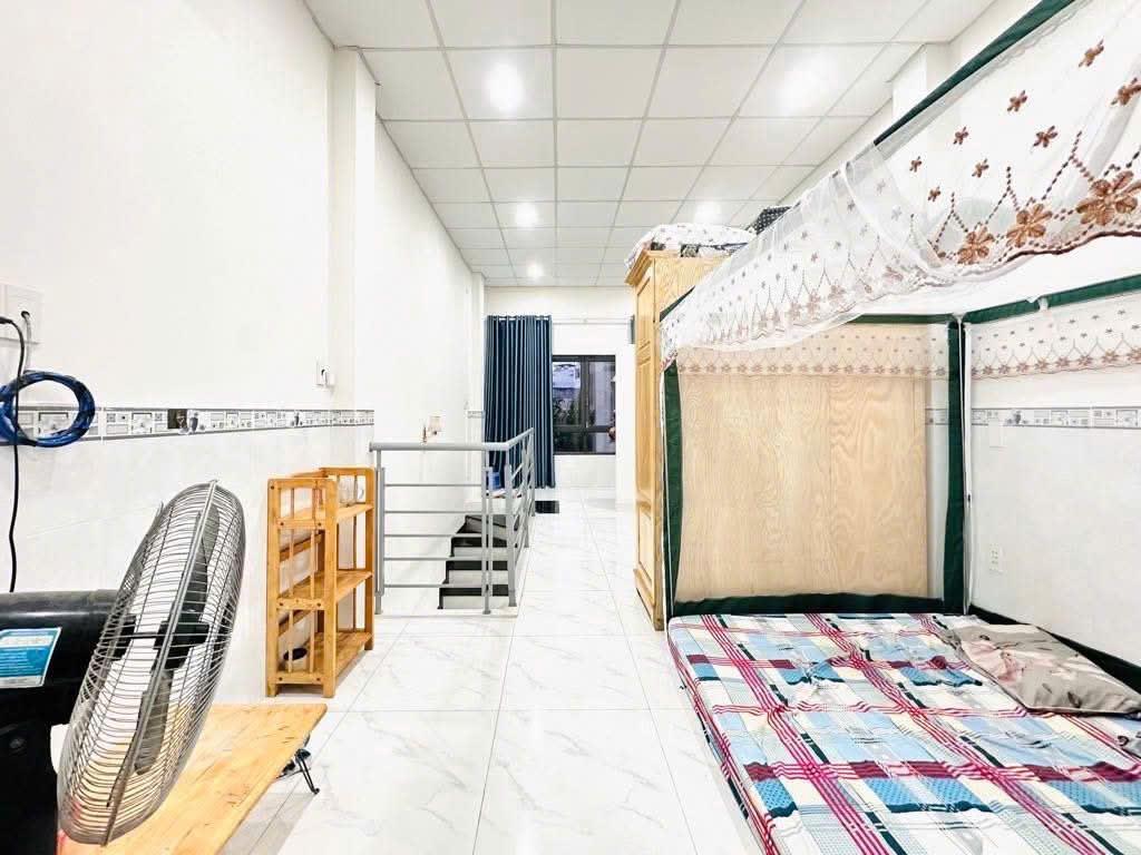 --Bán nhà HXH Lạc Long Quân, phường 10, quận Tân Bình; 4*12 - chỉ 5 tỷ - Ảnh 1