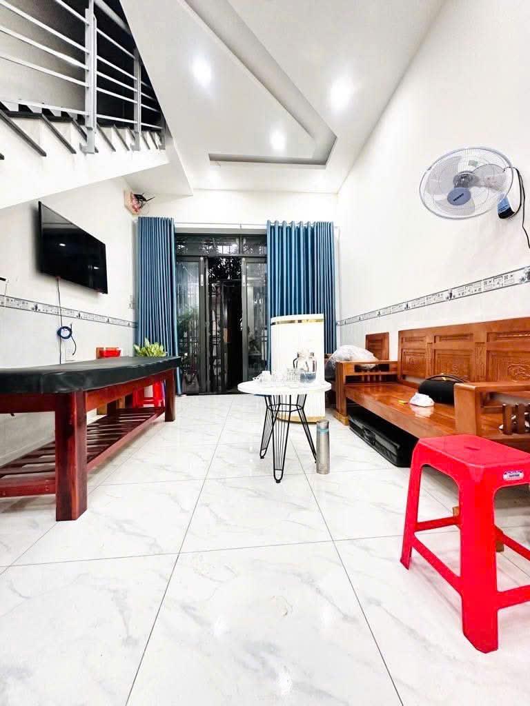 --Bán nhà HXH Lạc Long Quân, phường 10, quận Tân Bình; 4*12 - chỉ 5 tỷ - Ảnh 3